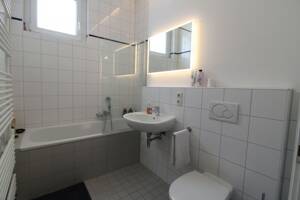 Exklusive Dachgeschosswohnung mit Sonnenterrasse – 81549 München – Vorschaubild 4