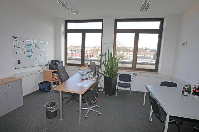 Voll vermietet! Modernes Bürohaus + Mehrfamilienhaus in Wuppertal-Heckinghausen – Wuppertal – Vorschaubild 4
