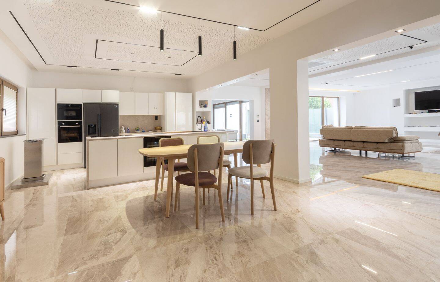 Ein Ort zum Ankommen – Exklusive Villa mit weitläufigem Garten, Innenpool und Einliegerwohnung – Mülheim an der Ruhr – Vorschaubild 5