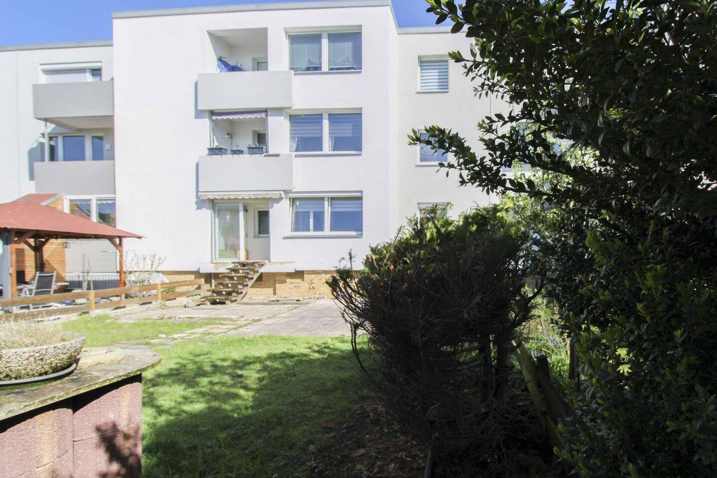 Wohnung wie ein Reihenhaus -lichtdurchflutetes Wohnen mit eigenem Garten- Erbbaurecht – Wolfsburg – Vorschaubild 2