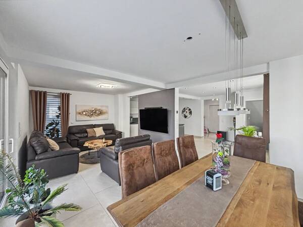 Einfamilienhaus in 47441 Moers mit 112,96 m² kaufen