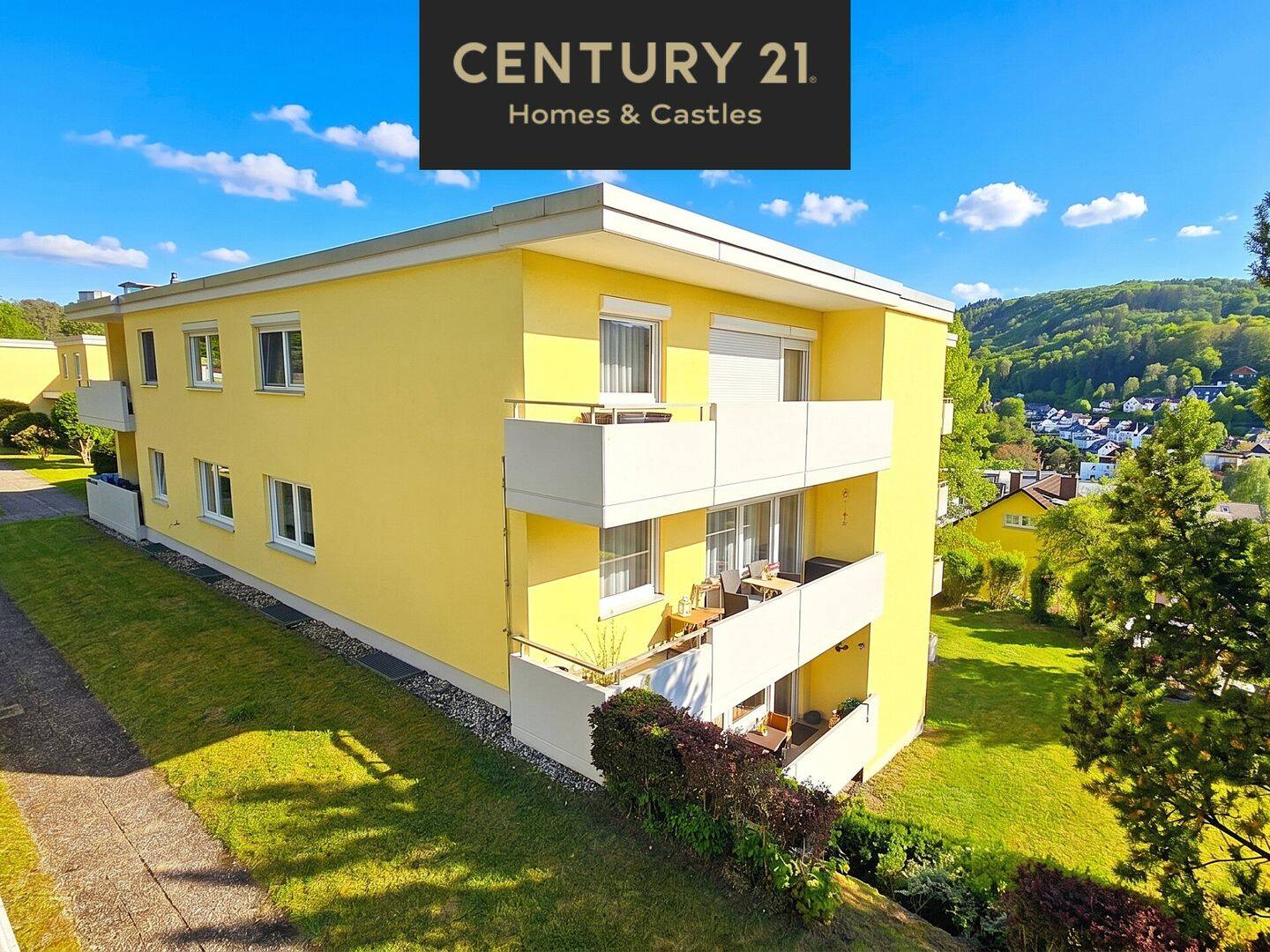 Stilvolle 2 ZKB-Wohnung mit Balkon in begehrter Wohnlage von SB - Scheidterberg