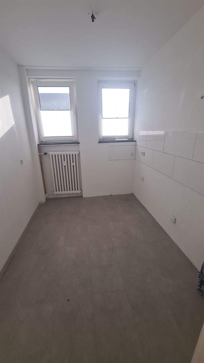 ***Schöne Wohnung mit Ausblick. Einziehen und Wohlfühlen.*** – Gelsenkirchen – Vorschaubild 4