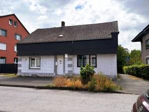 "Ideal für einen Handwerker" Freistehendes Einfamilienhaus mit Altbau-Charme in 47228 Duisburg