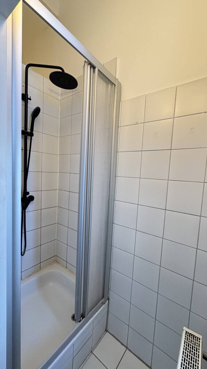 Charmanter Altbau-Rohdiamant mit Balkon & großem Potenzial! Renovierungsbedürftig & Provisionsfrei! – Berlin – Vorschaubild 7