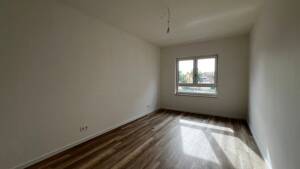 3-Zimmer-Wohnung mit Westbalkon und Einbauküche - mehrere Erstbezüge! – 13585 Berlin – Vorschaubild 6