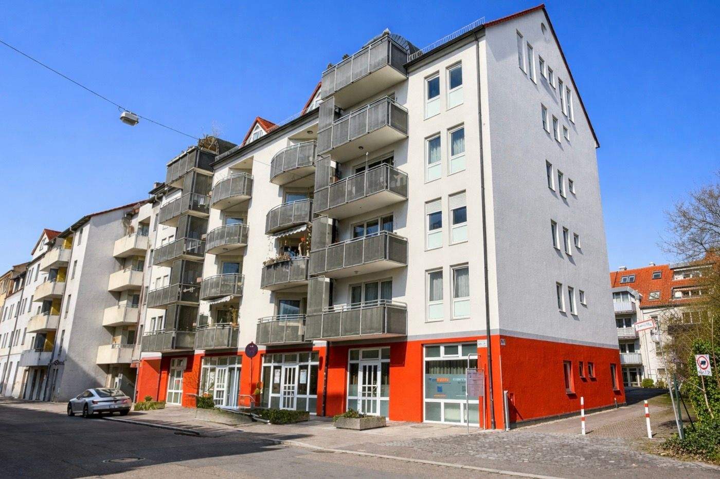 Rarität mit großer Dachterrasse in begehrter Lage! – Nürnberg – Vorschaubild 2