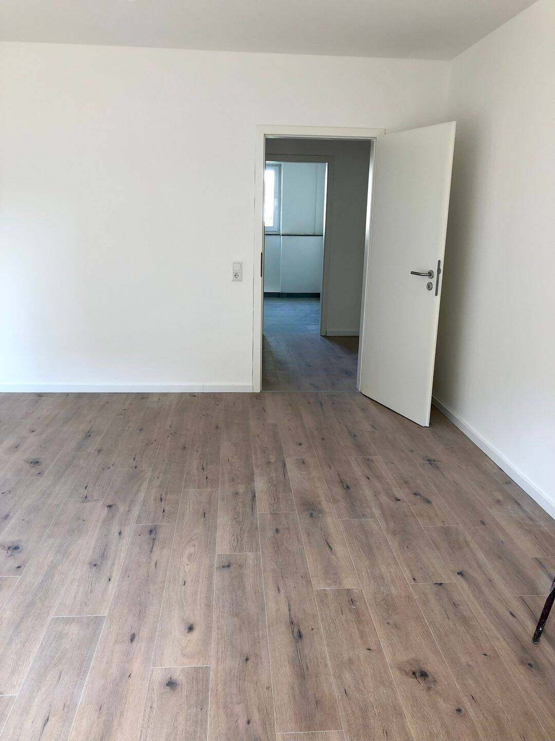 Kernsanierte, helle 3 Zimmer Wohnung mit Balkon und Aufzug im Zentrum, seniorengerecht – Mönchengladbach – Vorschaubild 7