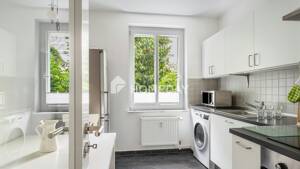 Ihr neues Wohnglück: Stilvolle Hochparterrewohnung mit Parkett und Einbauküche – 10243 Berlin – Vorschaubild 5