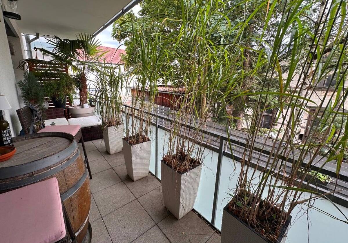 "Altersgerechter Wohnkomfort in bester Lage - 2,5 Zimmer, Aufzug, TG, edle Ausstattung & Garten" – 70567 Stuttgart – Bild 1 von 9
