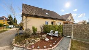 Mit Ausbaupotenzial! Familienfreundliches Einfamilienhaus mit 4-6 Zimmern und gemütlichem Grundstück