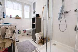 Attraktive 3 Zimmer Stadtwohnung mit Balkon und grünem Ausblick in Peterswerder – 28205 Bremen – Vorschaubild 3