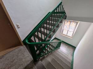++ Balkon, Einbauküche und Stellplatz: wunderschöne, helle 2-Raum Wohnung in Zwickau ++ – 8058 Zwickau – Vorschaubild 3