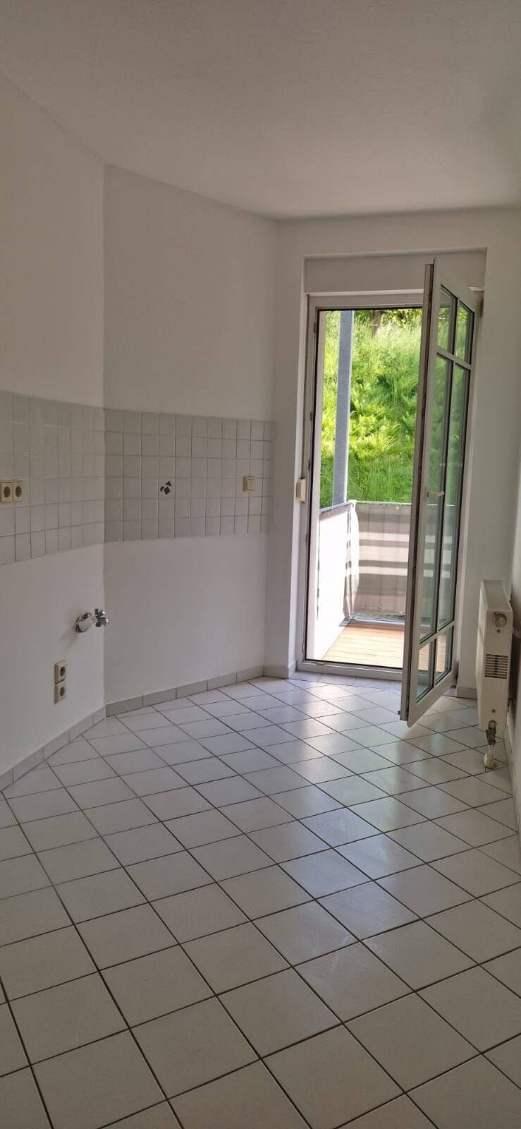 hübsche Wohnung mit Balkon und Stellplatz – Freital – Vorschaubild 5
