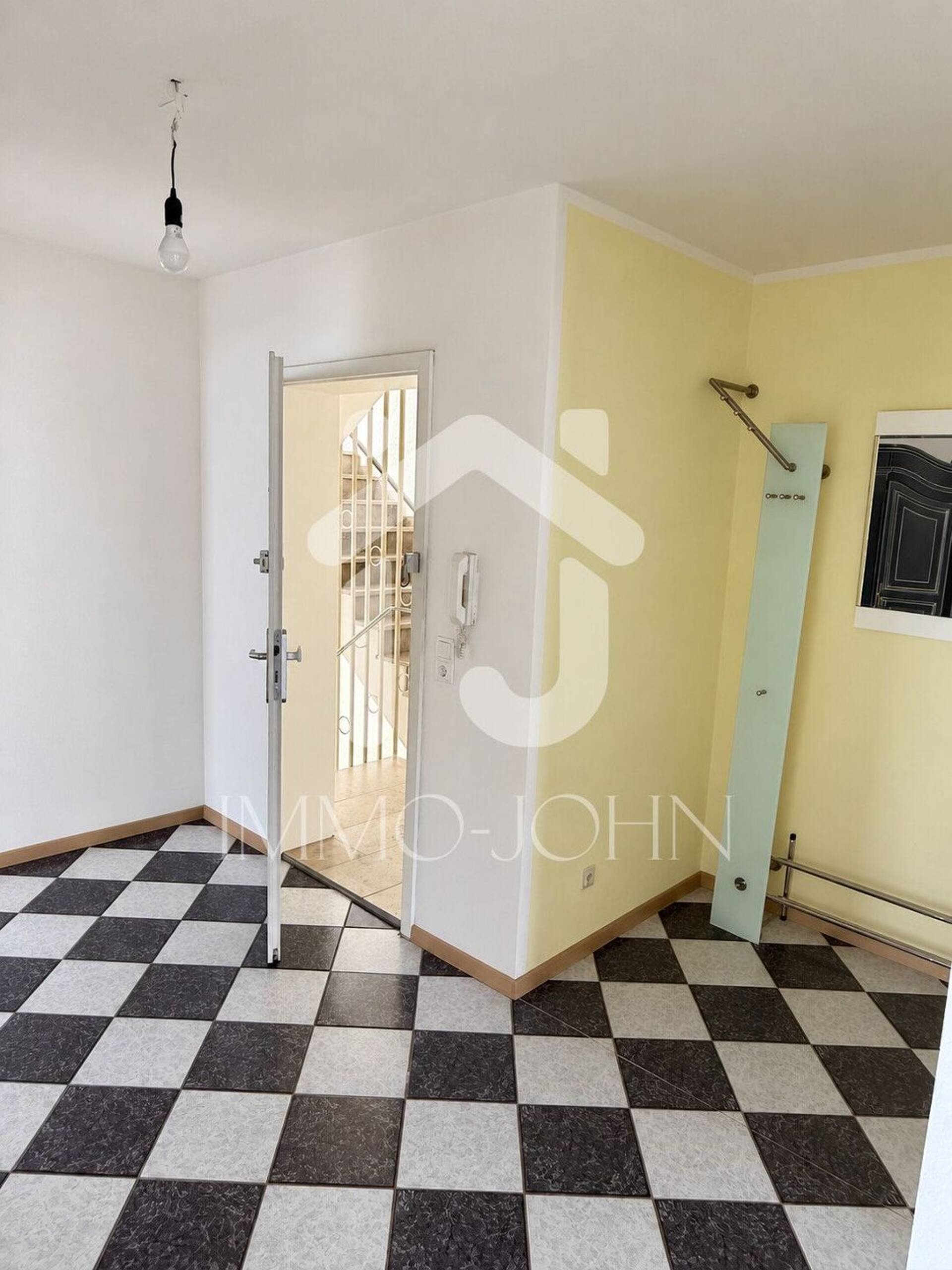Etagenwohnung in 89335 Ichenhausen / Hochwang mit 75 m² kaufen