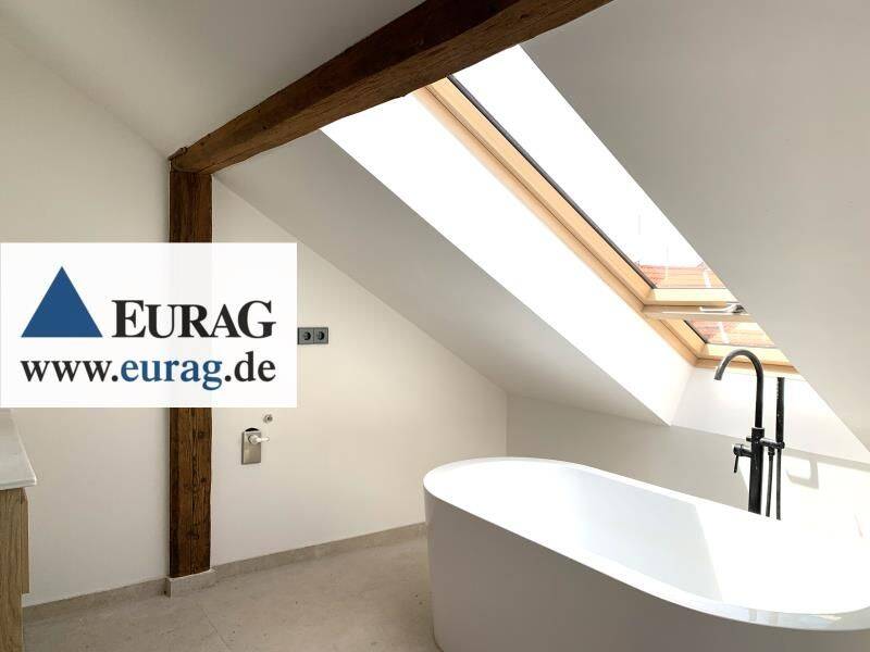 N-Steinbühl: Erstbezug! Exkl. 4-Zi-Mais.-Whg., 4.OG (m.A.), Balkon, EBK., Deckenheizung, KfW-EE
