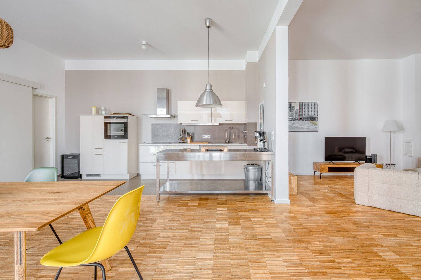 2 bis 3 Zimmer mit Loftcharakter im beliebten Simon-Dach-Kiez – Berlin – Vorschaubild 4