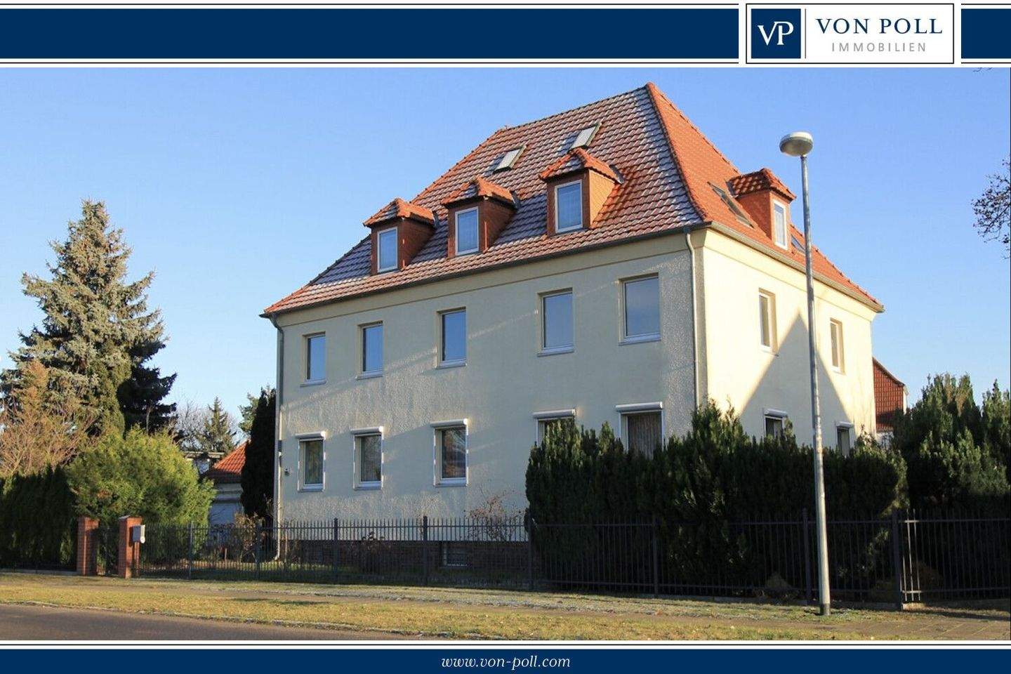 Zweifamilienhaus mit besonderem Charme und Ausbaureserve – Trebbin – Bild 1 von 9