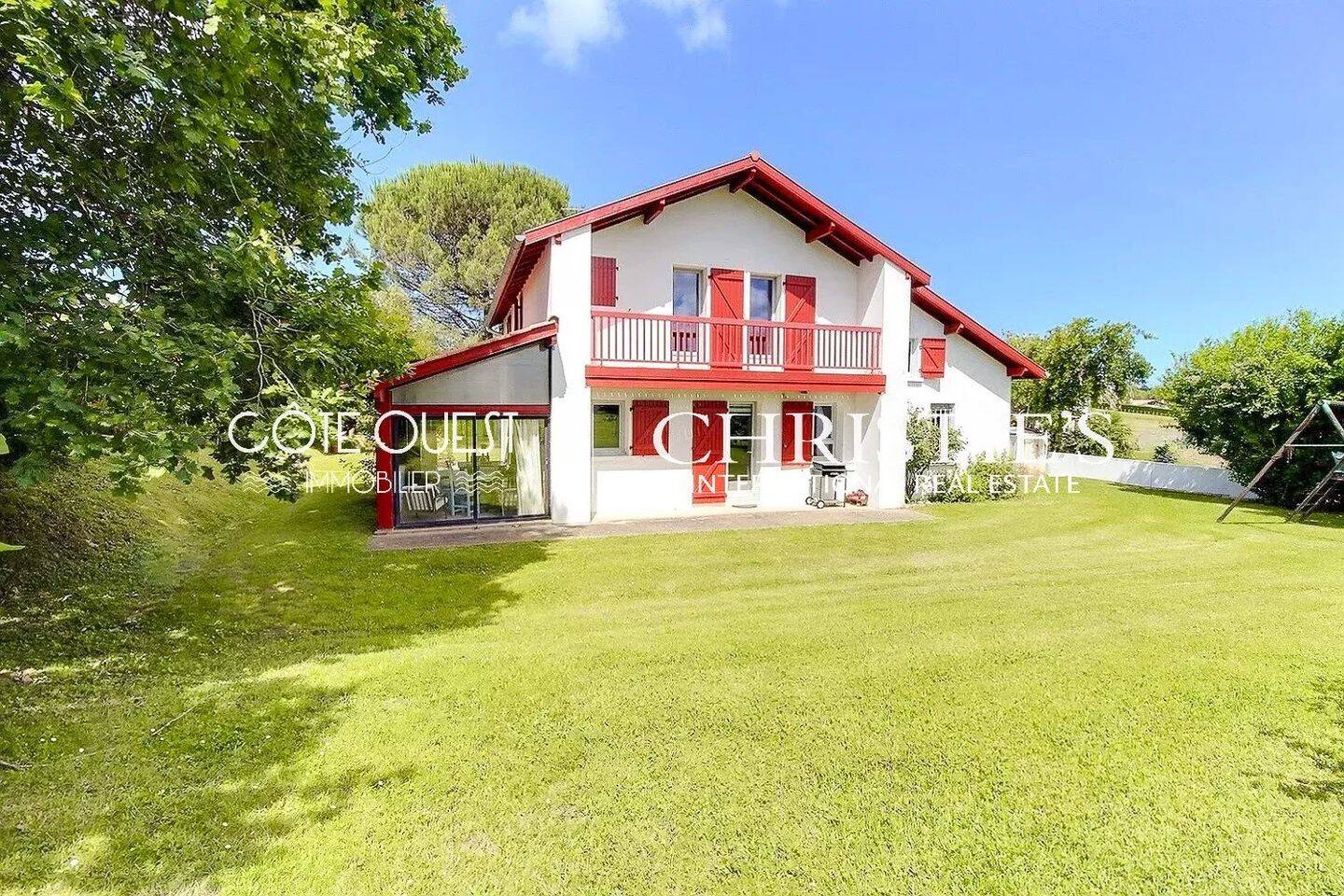 Maison 7 pièces 165 m² · à Ahetze · 165 m² · 990 000 €