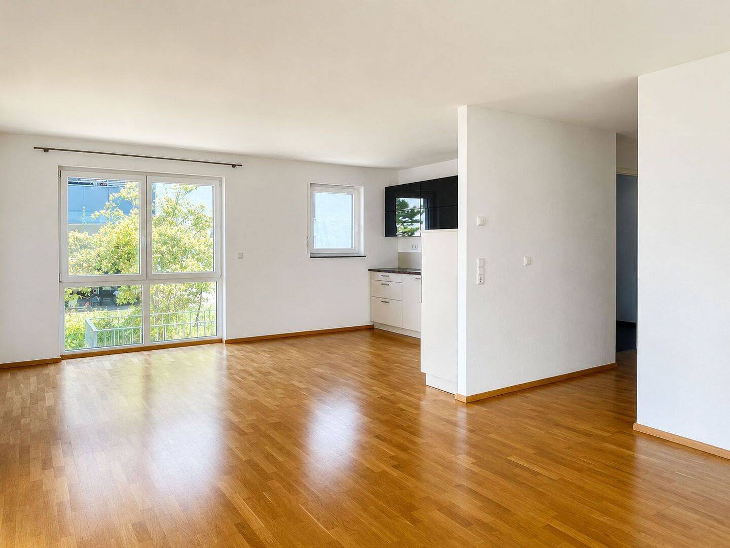 3-Zimmer-Erdgeschosswohnung in Reutlingen mit Gartenanteil und TG-Stellplatz – Reutlingen – Vorschaubild 2