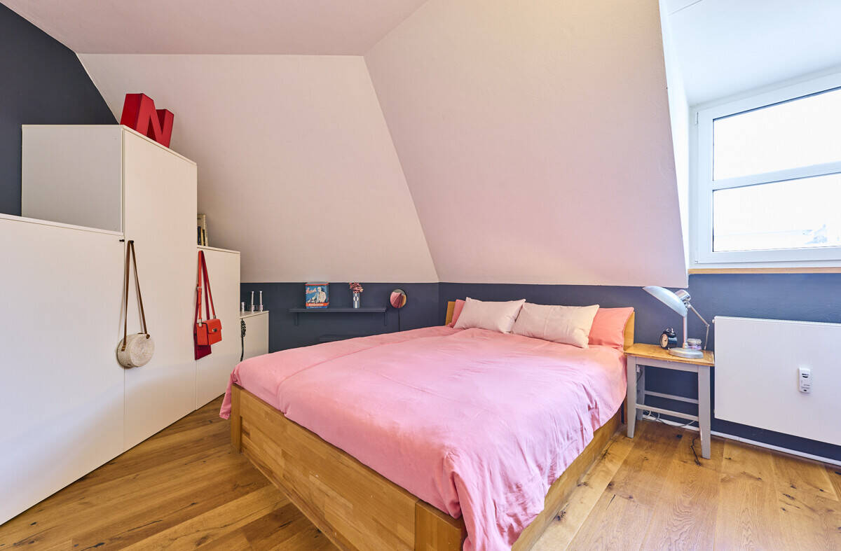 Attraktive Dachgeschosswohnung in exklusiver Lage in Schwabing – München – Vorschaubild 6