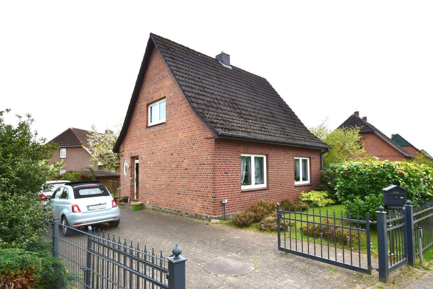 Vermietetes Einfamilienhaus in zentraler Lage auf teilbarem Grundstück – Trittau – Vorschaubild 2