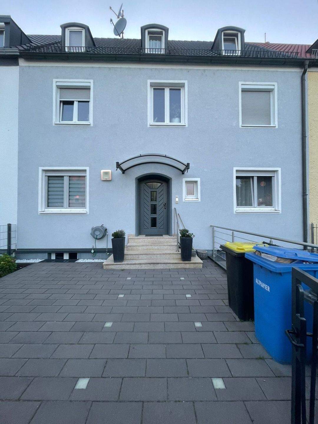 Nähe The Q - Top Investment & Zuhause zugleich: 3-Familienhaus im Herzen Nürnbergs – Nürnberg – Vorschaubild 2