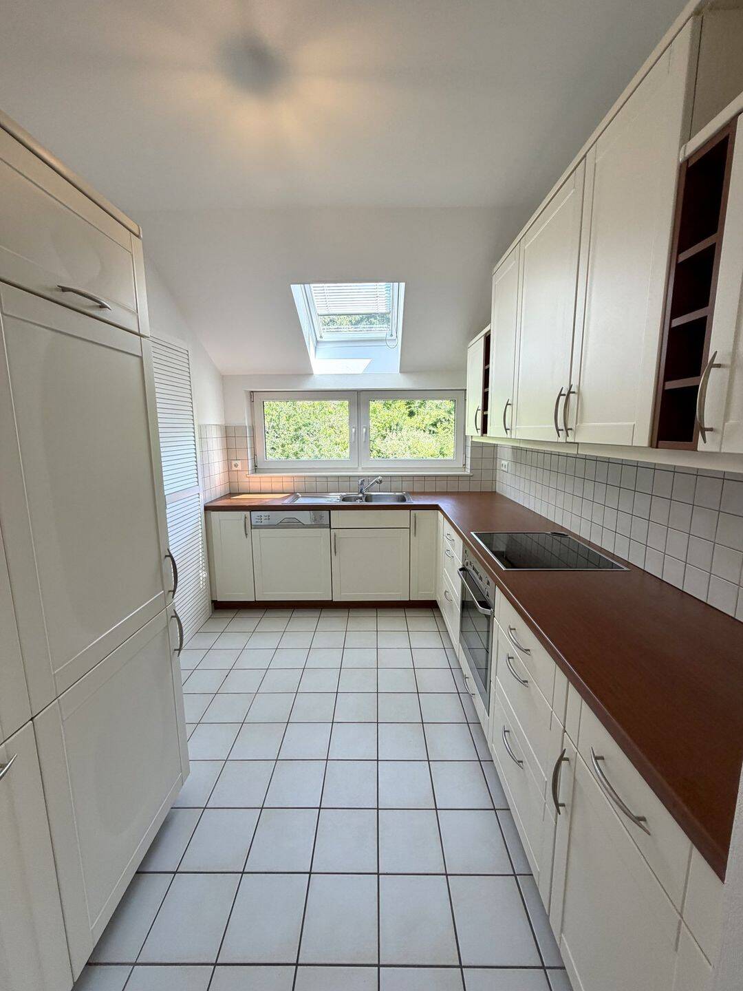 Loftartige DG-Wohnung mit Traumterrasse in parkähnlicher Umgebung! – Trier – Vorschaubild 9