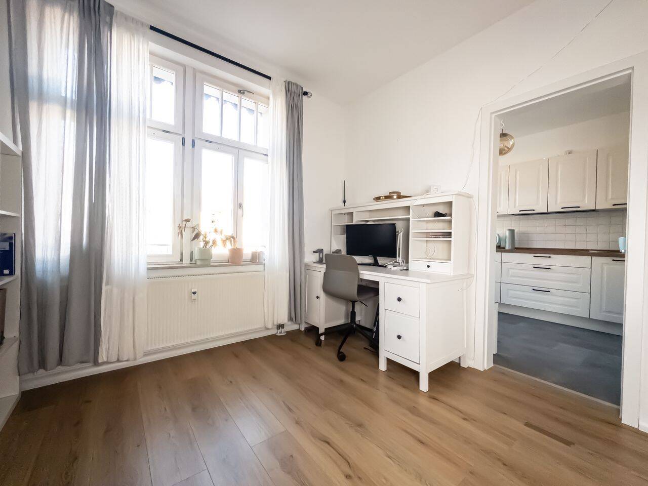 Stilvolle 3-Zimmer-Wohnung mit gehobener Innenausstattung mit Balkon und EBK in Leipzig (möbliert) – Leipzig – Vorschaubild 6