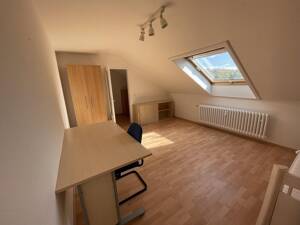 Möblierte 1-Zimmer-Wohnung mit EBK in Düsseldorf-Holthausen - Direktbus zur HHU – 40589 Düsseldorf – Vorschaubild 3