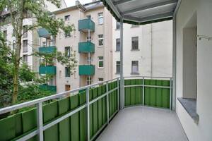 Zweitbezug: Exklusiv sanierte 2-Zimmer-Wohnung mit Luxus-Einbauküche und Balkon – 4299 Leipzig – Vorschaubild 2