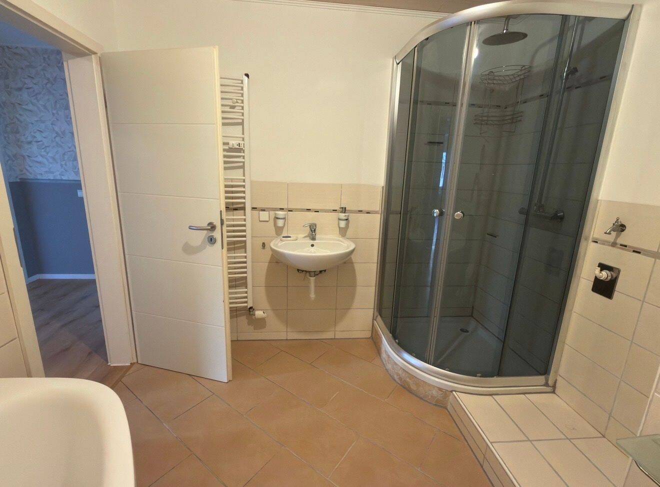 Renovierte 3-Zimmer-Wohnung mit Balkon – 80 m² in Karlsruhe Nordweststadt – Karlsruhe – Vorschaubild 8