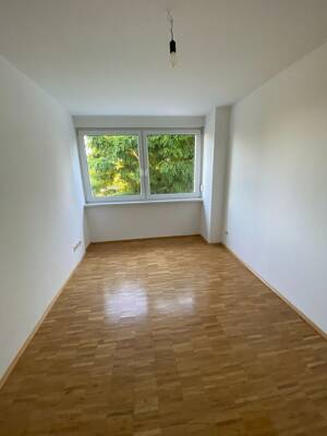 Großzügige 4-RW mit Balkon und Stellplatz zu vermieten! – 6198 Salzatal – Vorschaubild 8