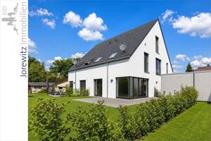 Bi-Senne: Moderne und helle Doppelhaushälfte (KfW-Effizienzhaus 55) mit Garten und Carport – 33659 Bielefeld – Vorschaubild 2
