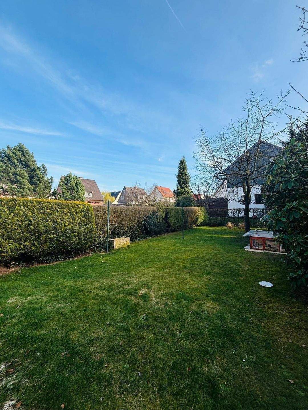 Gepflegte Doppelhaushälfte mit Terrasse, schönem Garten und 2 Stellplätzen – Celle – Vorschaubild 3