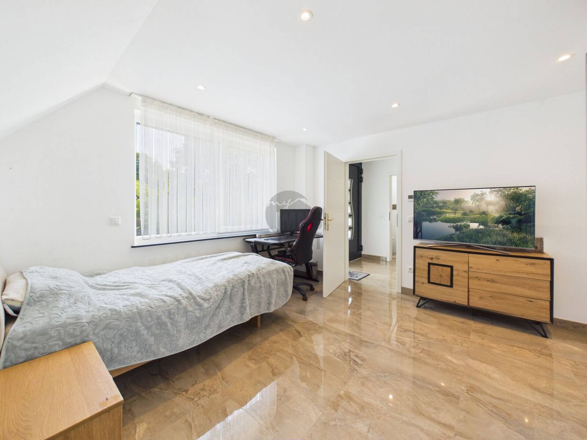 Haus in 26386 Wilhelmshaven mit 200 m² kaufen