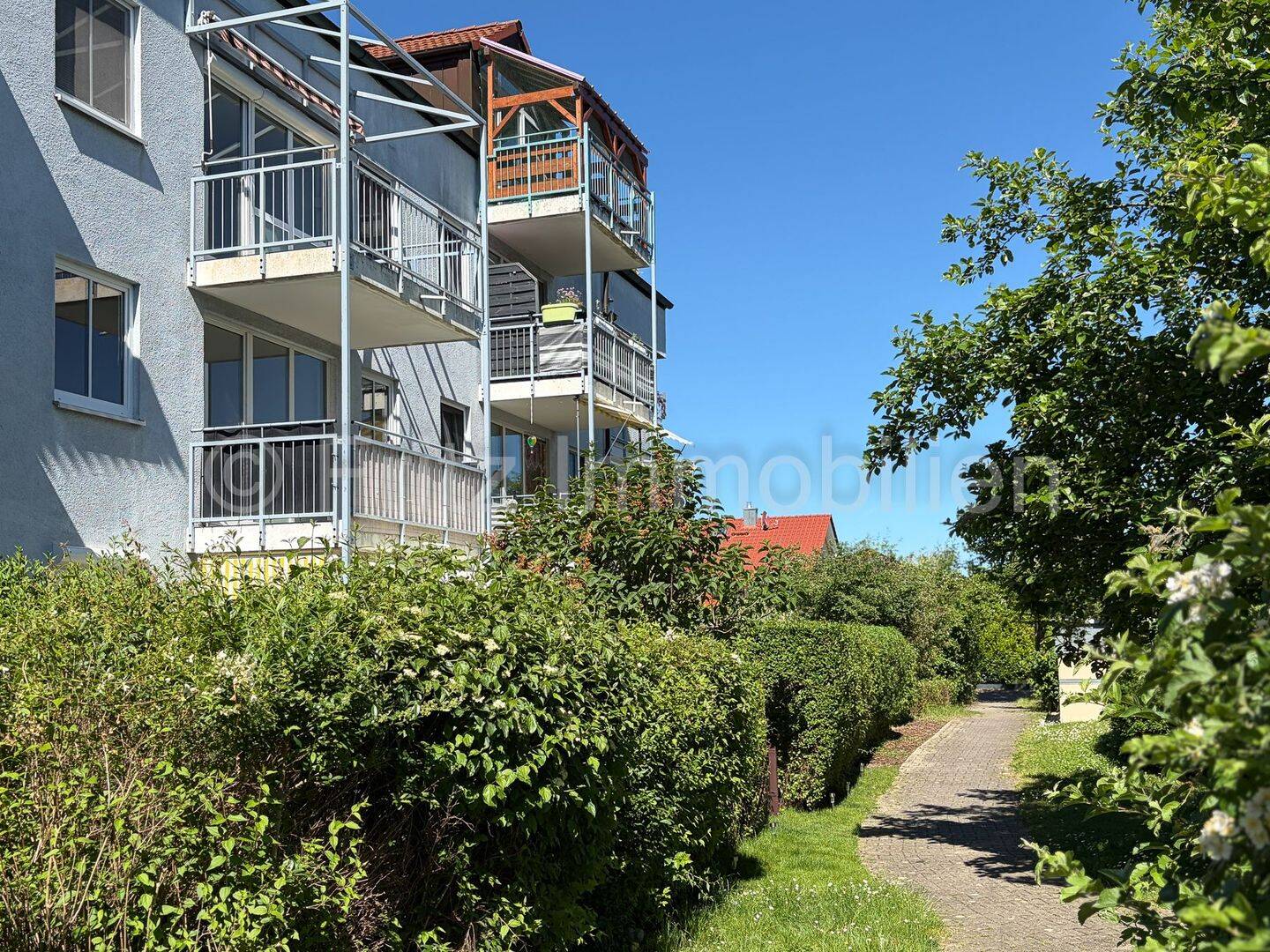 2-Raum-Wohnung in Nähe zum Kulkwitzer See, Bad neu, Balkon, Vinylboden, renoviert