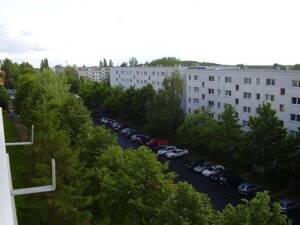 Kapitalanlage, keine Eigennutzung! Vermietete 4-Zi-Whg! Gut geschnitten, Balkon, Hochhaus in Kaulsdof – 12619 Berlin – Vorschaubild 4