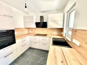 3 Zimmer mit Einbauküche, Tageslichbad, Gäste-WC, Keller und Lift – 65189 Wiesbaden – Vorschaubild 7