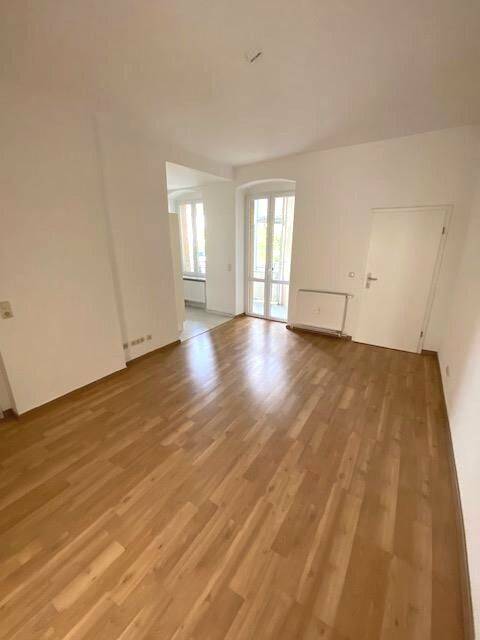 Preiswerte 3-R-Wohnung in MD-Sudenburg im 1.OG ca.62m² mit BLK. zu vermieten.