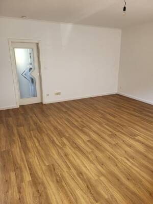 3 Zimmer Wohnung mit Garage