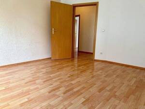 Bezugsfreie 3-Zimmer Wohnung in Jena-Ost, auch für Wohngemeinschaft geeignet. – 7749 Jena – Vorschaubild 9