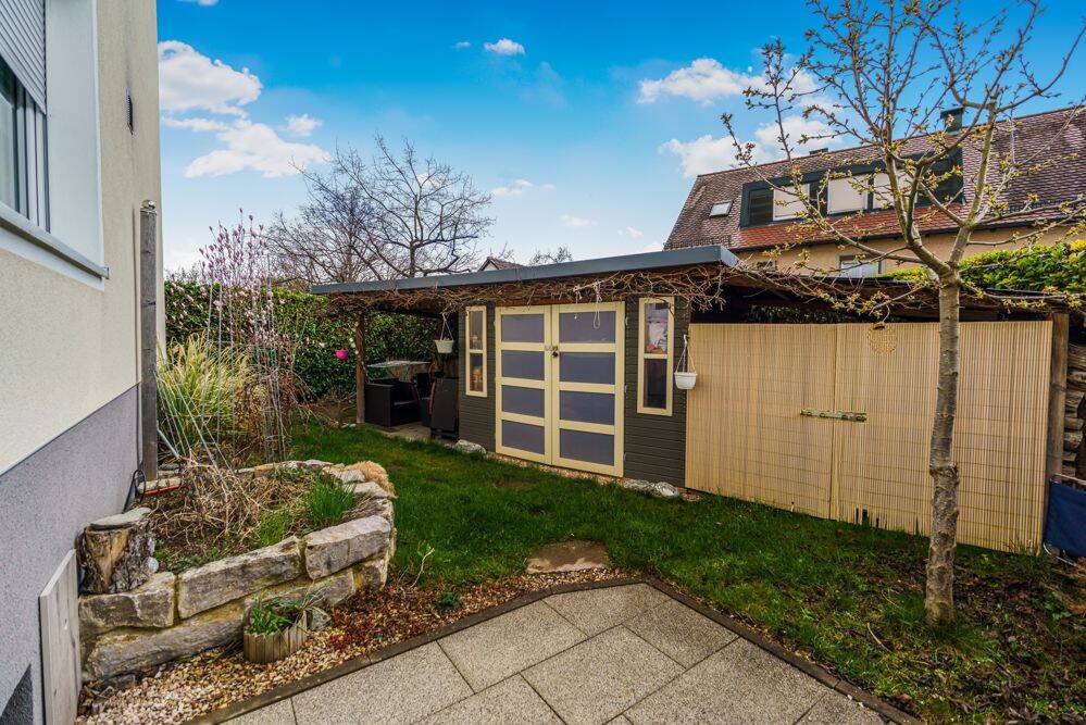 Wohnen mit Charme: Einfamilienhaus mit ausgebautem Dachgeschoss – Friedrichshafen – Vorschaubild 4