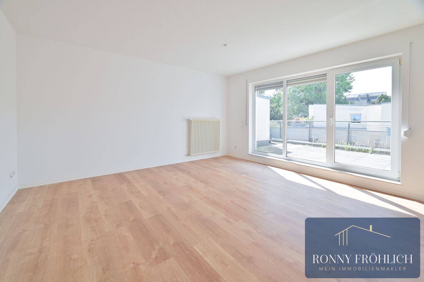 Attraktive 3-Raum-Wohnung mit 96,58 m² Wohnfläche inkl. Tiefgaragenstellplatz in Chemnitz-Kaßberg