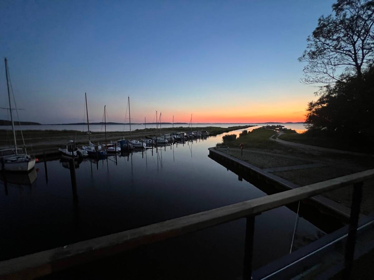 LUXUS Hausboot - 3 Etagen - 100m² Wohnen + 120 m² SONNENTERRASSE - Kamin, Kino, komplett individuell – Berlin – Vorschaubild 9