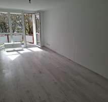 NH. MAN /LTU HELLE,RENOVIERTE 1,5 ZI. BALKON MIT BLICK INS GRÜNE