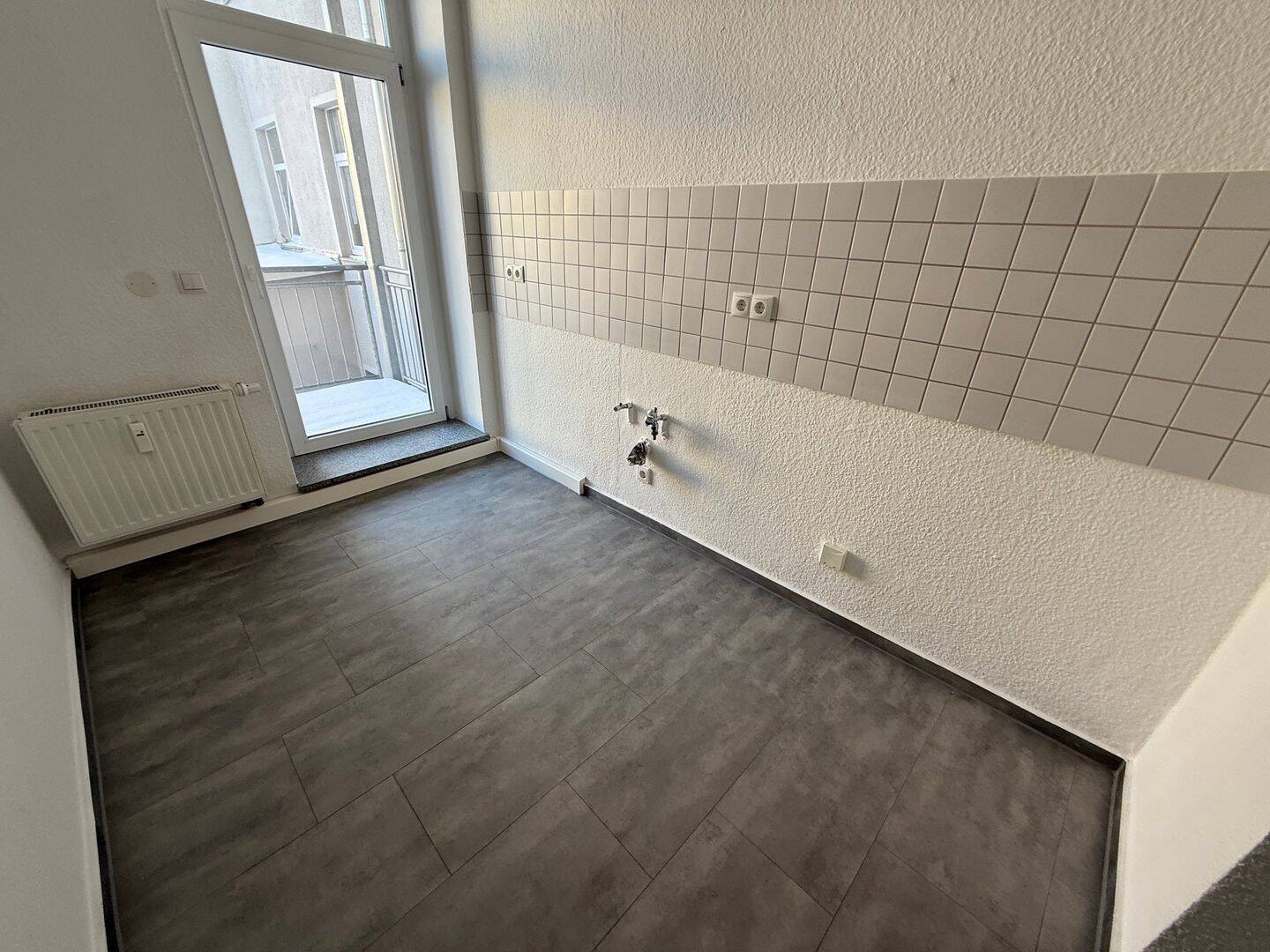 1. OG mit EBK *** / Balkon an der Küche / WG-geeignet - frei ab 1.9.26 – Chemnitz – Vorschaubild 6