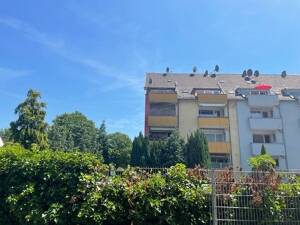 Charmante Dachgeschosswohnung mit Dachterrasse – 51105 Köln – Vorschaubild 2