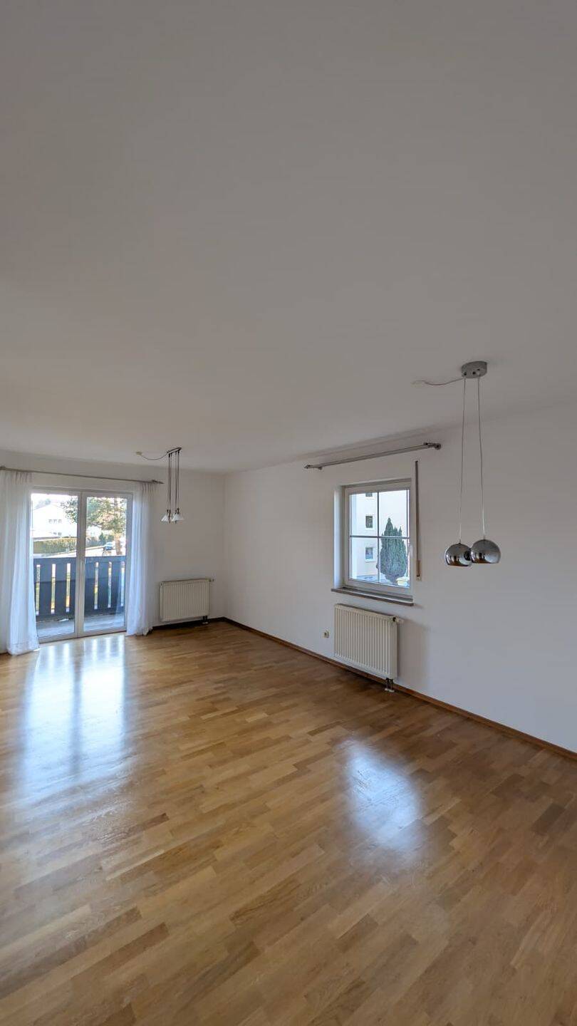 Exklusive 4-Zimmer-Wohnung mit Balkon in bester Lage von Garching bei München – Garching bei München – Vorschaubild 2