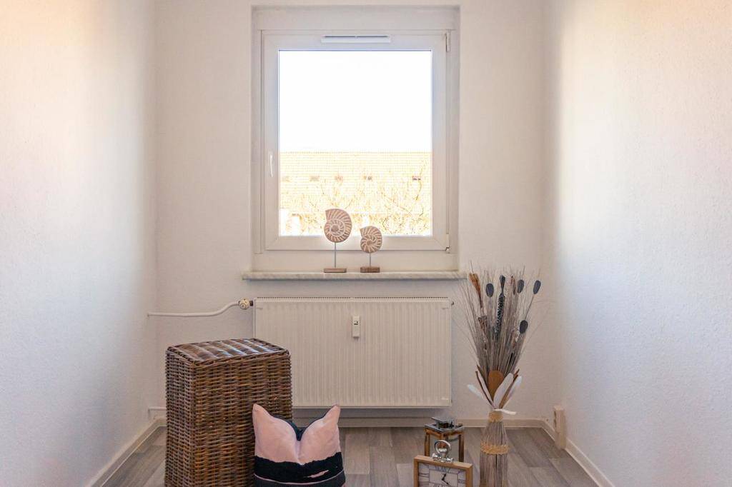 Lichterfüllte 3-Raum-Wohnung mit Balkon – Chemnitz – Vorschaubild 4